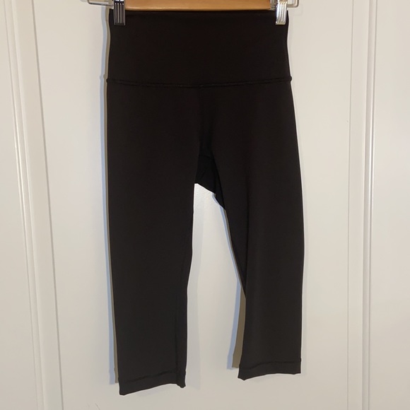 Lululemon Wunder Under Hi-Rise - Picture 2 of 7